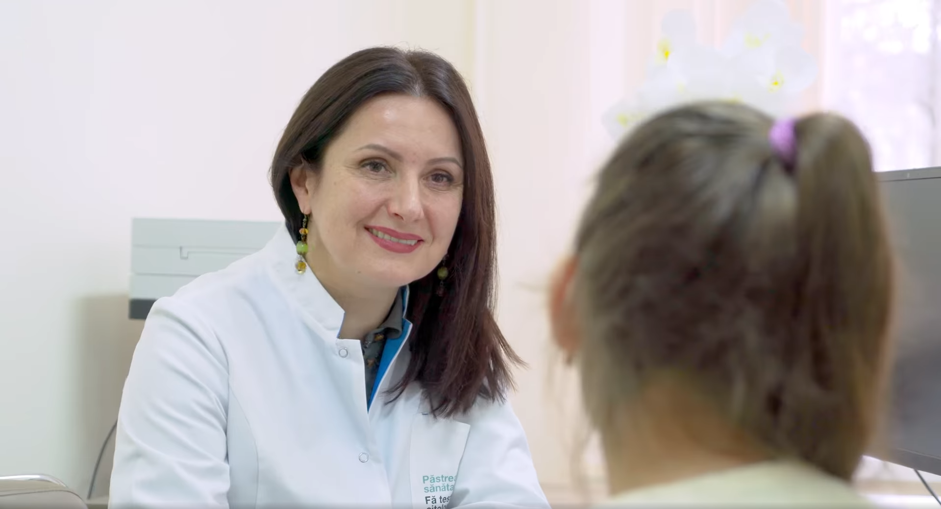 dr valuta with patient